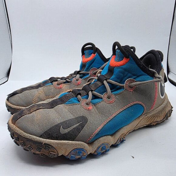 Nike Future Field Boys Size 6 Gray Turf Shoes Athletic Sports Outdoors - Picture 4 of 13